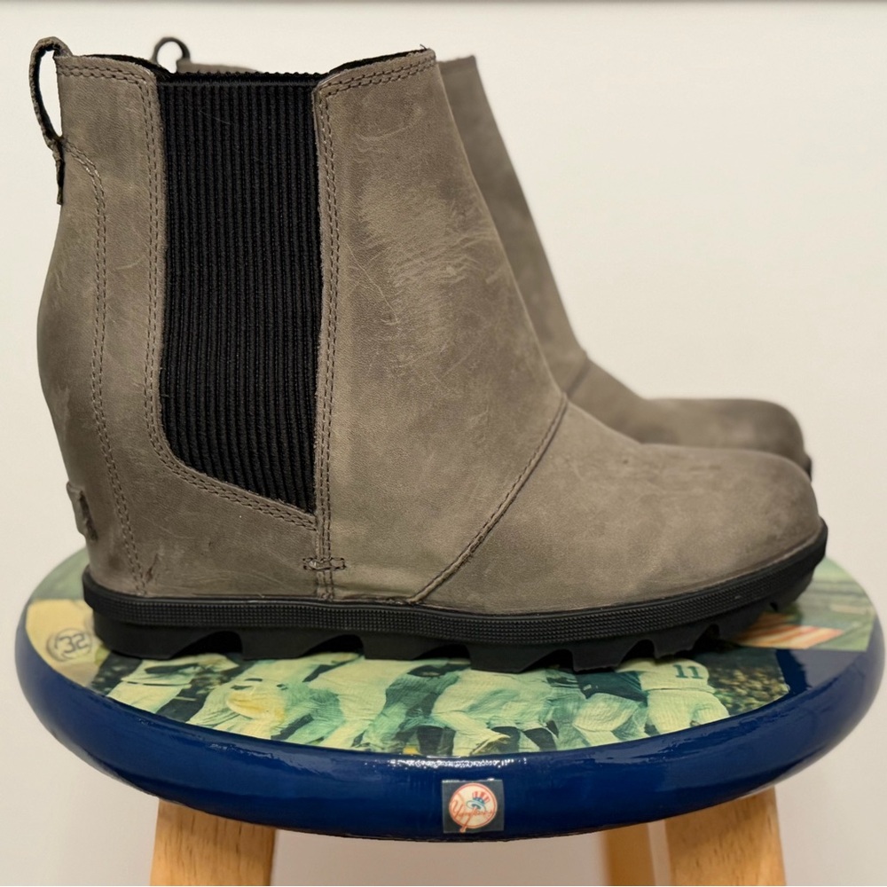 Sorel Gray Chelsea Wedge Ankle Boots
